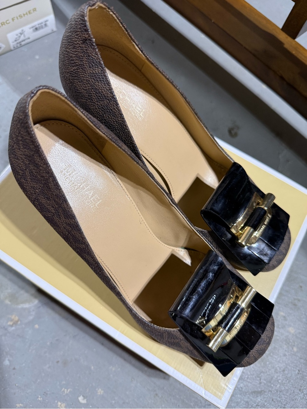 MICHAEL Michael Kors Brown Logo Bow-Accent Heels with Black Patent Bow
